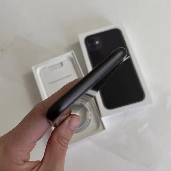 Apple iPhone 11